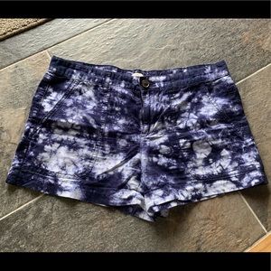 Gap Acid Wash Blue/Purple Shorts!